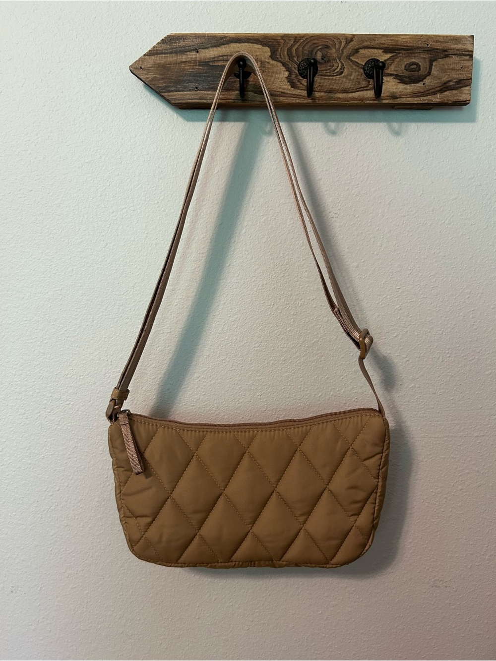 Vera Bradley Outlet Sling Crossbody in Tiger’s Eye